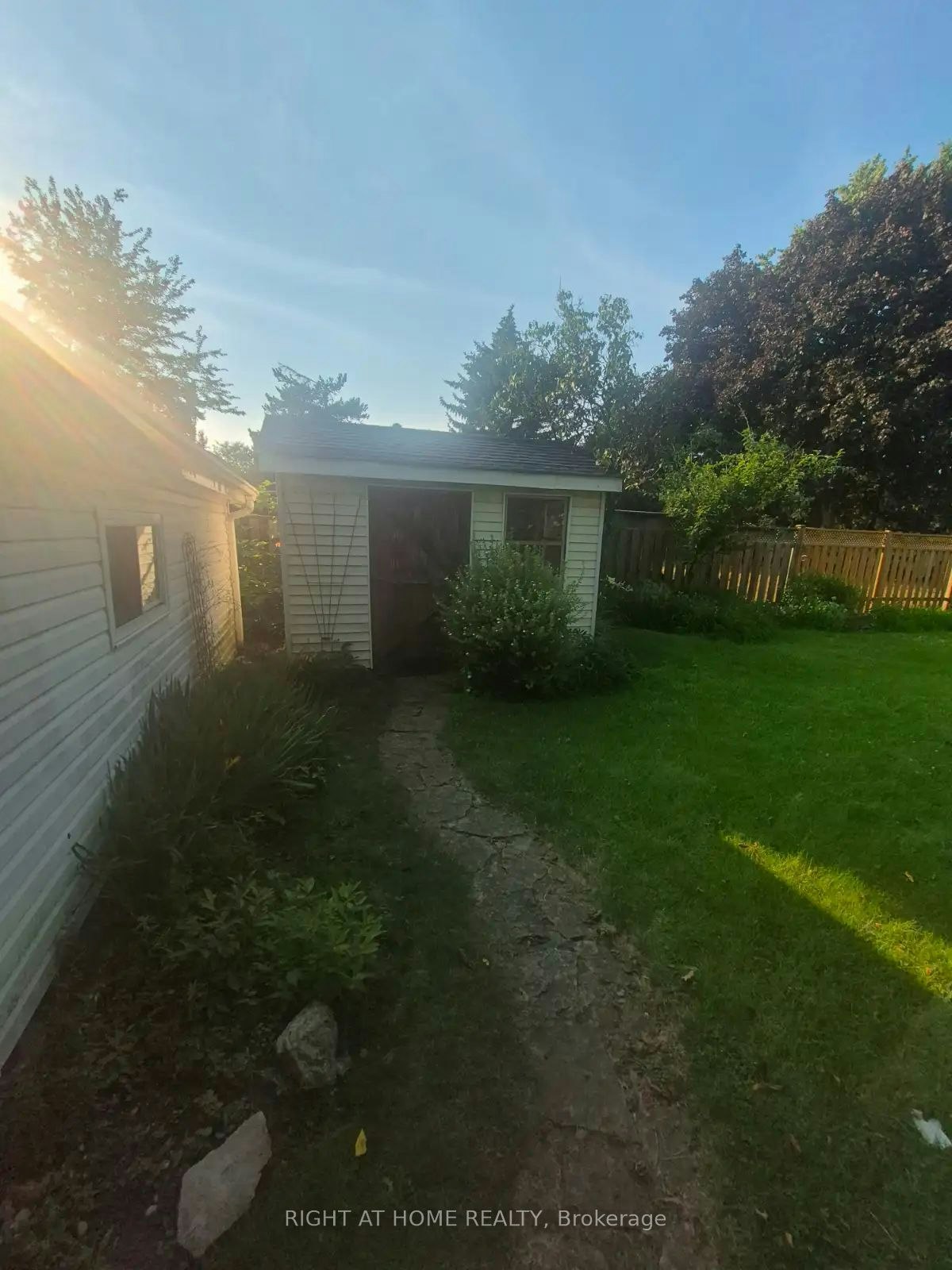 755 Maple Avenue, Burlington, ON, L7S 2K1 - 21