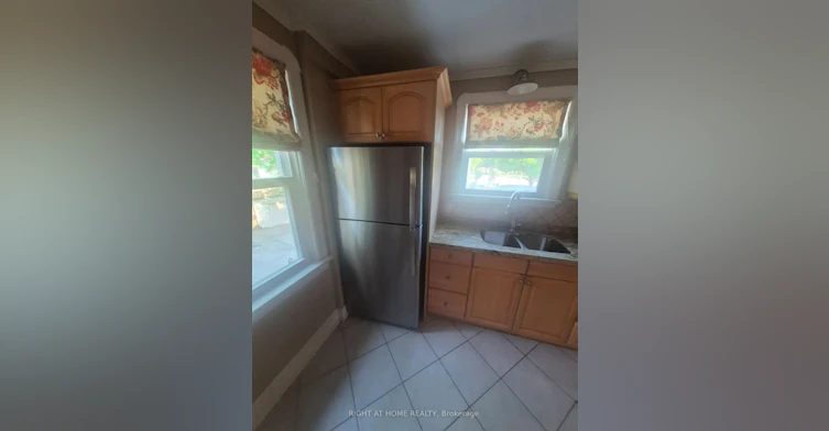 755 Maple Avenue, Burlington, ON, L7S 2K1 - 8