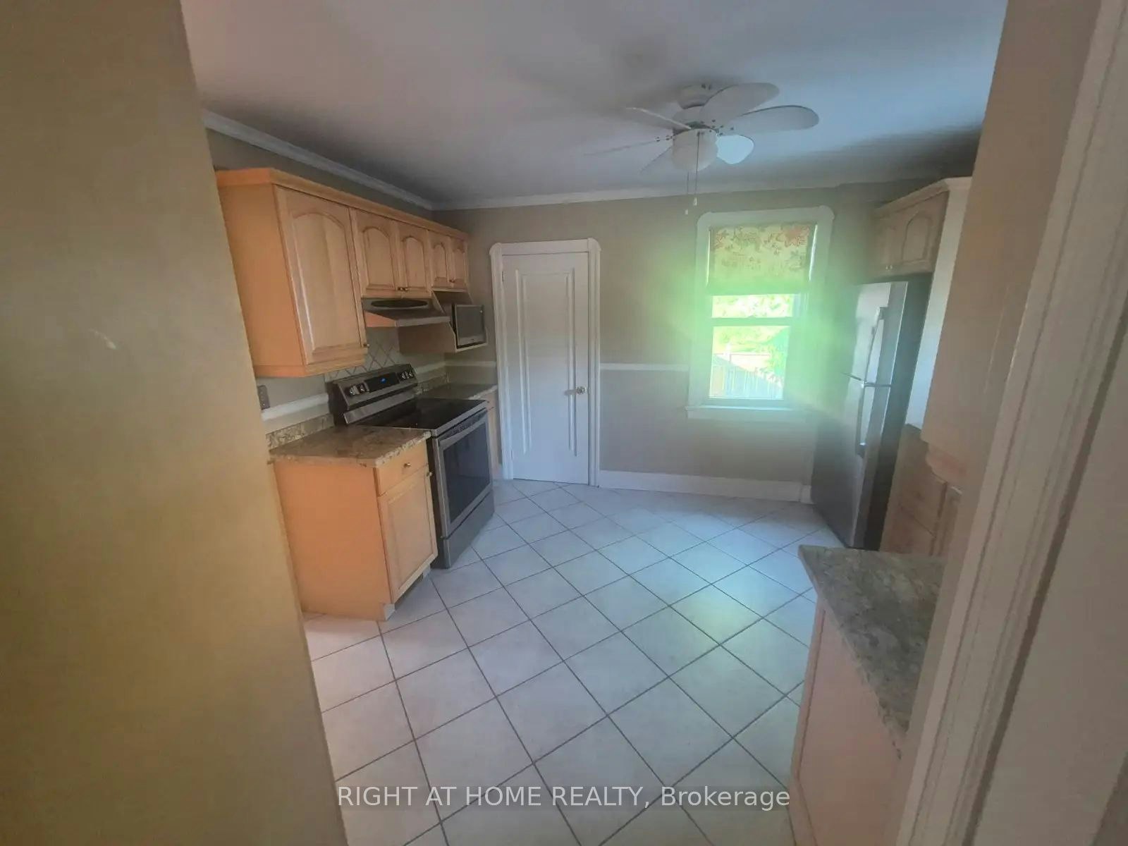 755 Maple Avenue, Burlington, ON, L7S 2K1 - 19