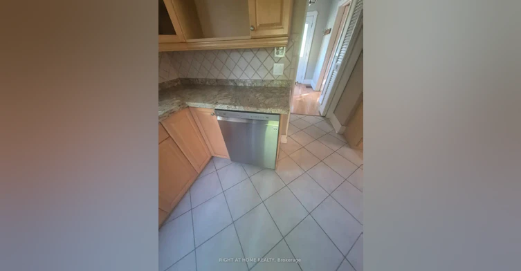 755 Maple Avenue, Burlington, ON, L7S 2K1 - 6