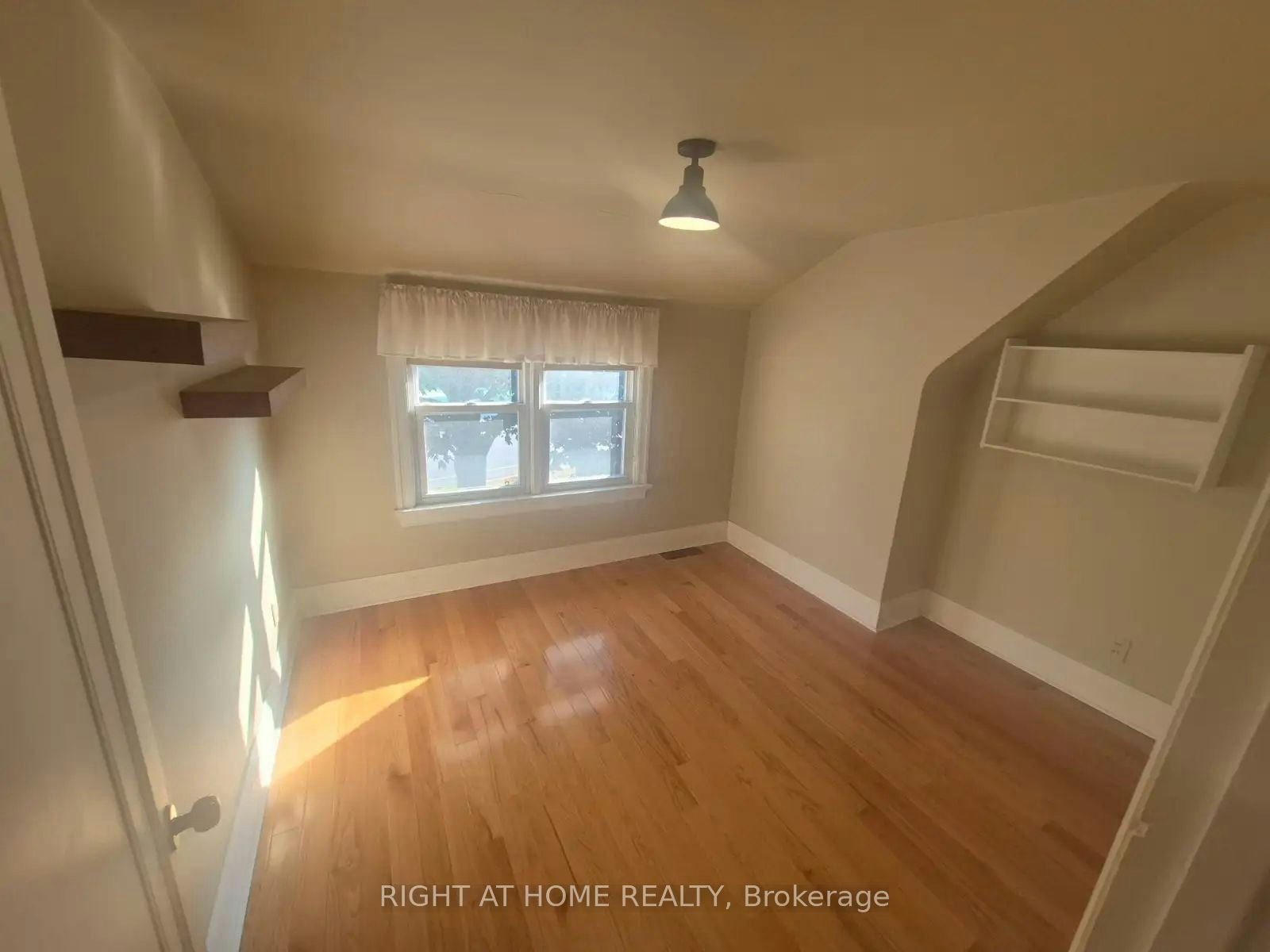 755 Maple Avenue, Burlington, ON, L7S 2K1 - 18