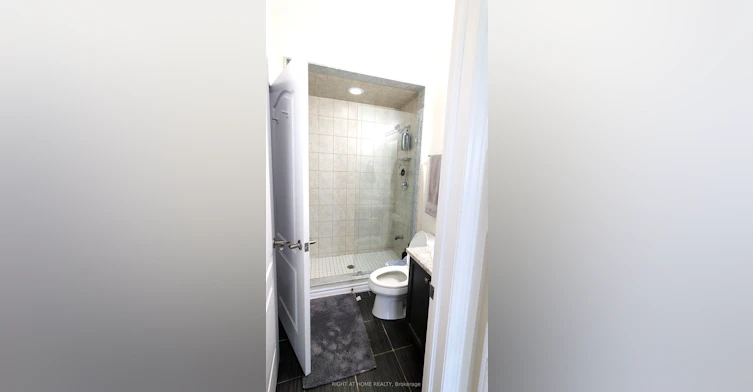 210-1360 Costigan Road, Milton, ON, L9T 0Y8 - 8