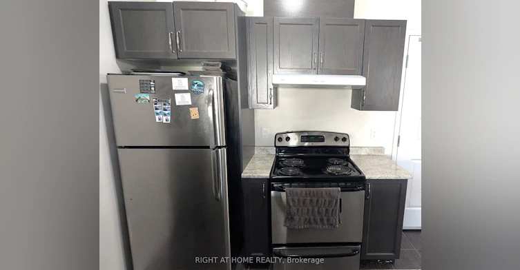 210-1360 Costigan Road, Milton, ON, L9T 0Y8 - 6