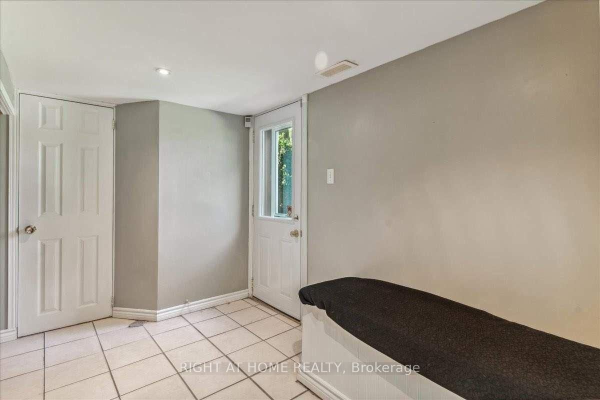 Lower-1252 Waterdown Road, Burlington, ON, L7P 4Z8 - 2