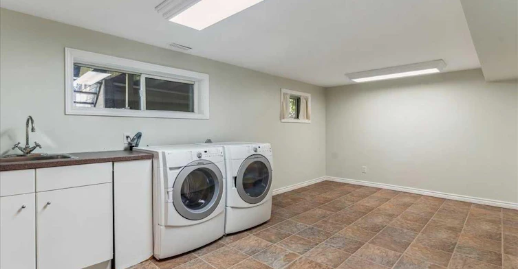 Lower-1252 Waterdown Road, Burlington, ON, L7P 4Z8 - 7