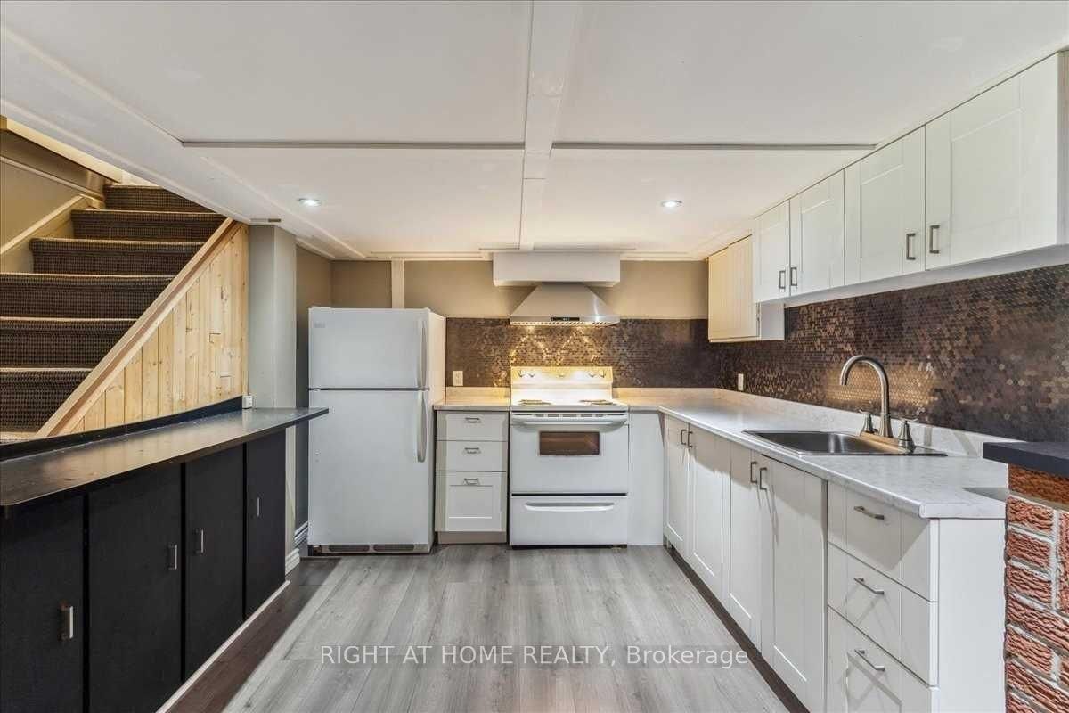 Lower-1252 Waterdown Road, Burlington, ON, L7P 4Z8 - 6