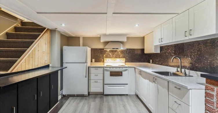 Lower-1252 Waterdown Road, Burlington, ON, L7P 4Z8 - 6