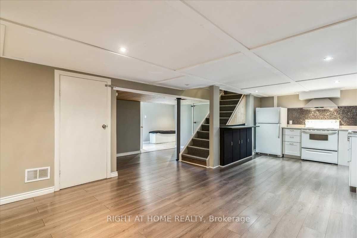 Lower-1252 Waterdown Road, Burlington, ON, L7P 4Z8 - 3