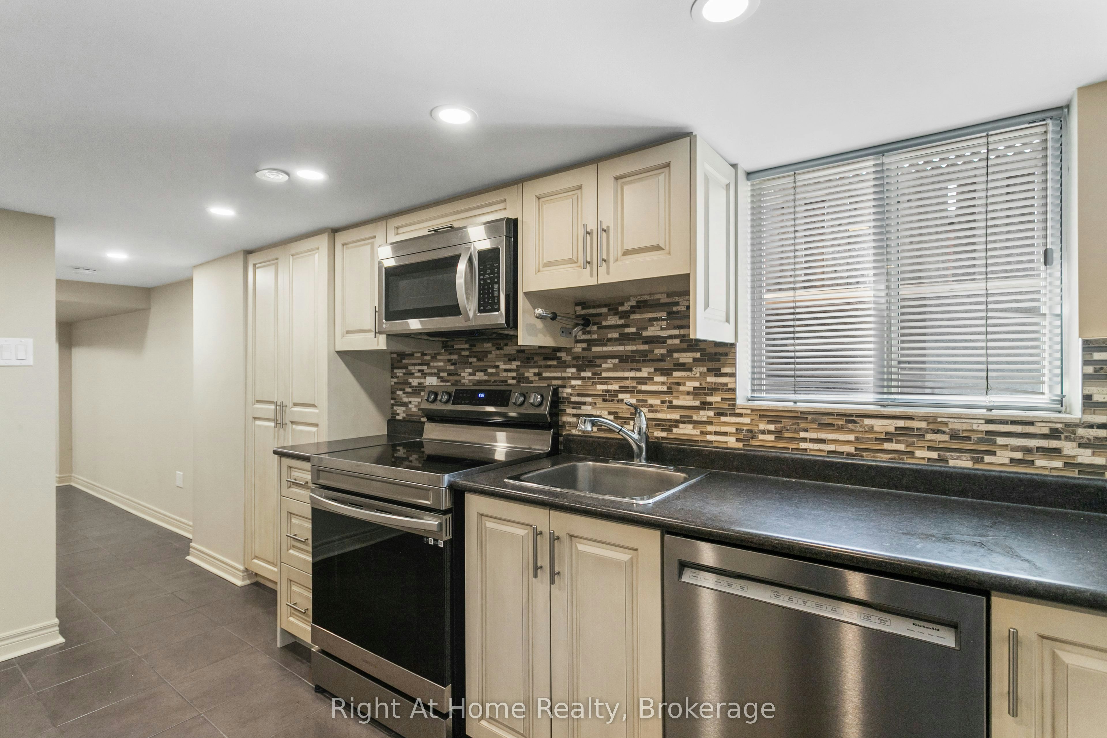 Basement-1042 St Clarens Avenue, Toronto, ON, M6H 3X7 - 8