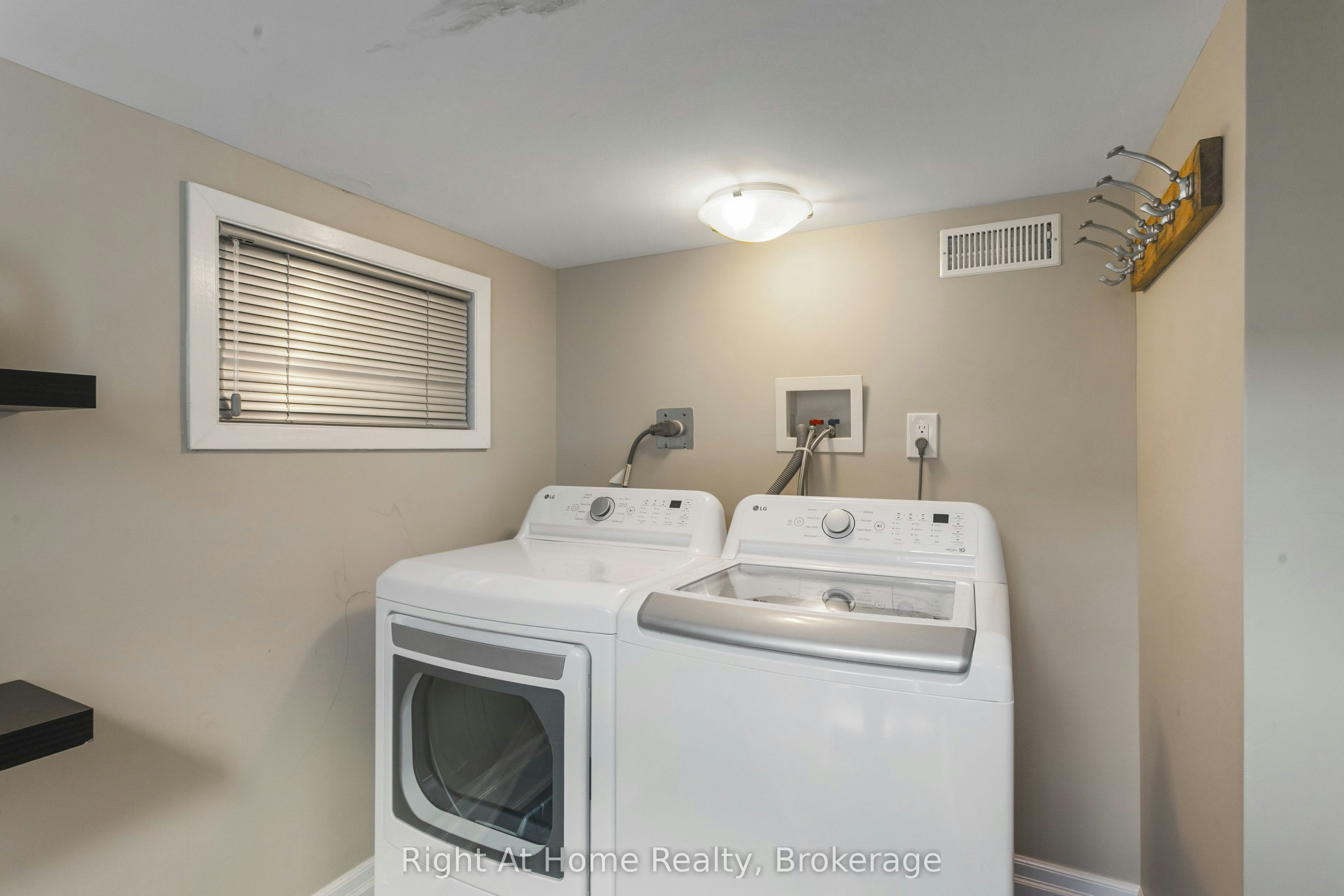 Basement-1042 St Clarens Avenue, Toronto, ON, M6H 3X7 - 9
