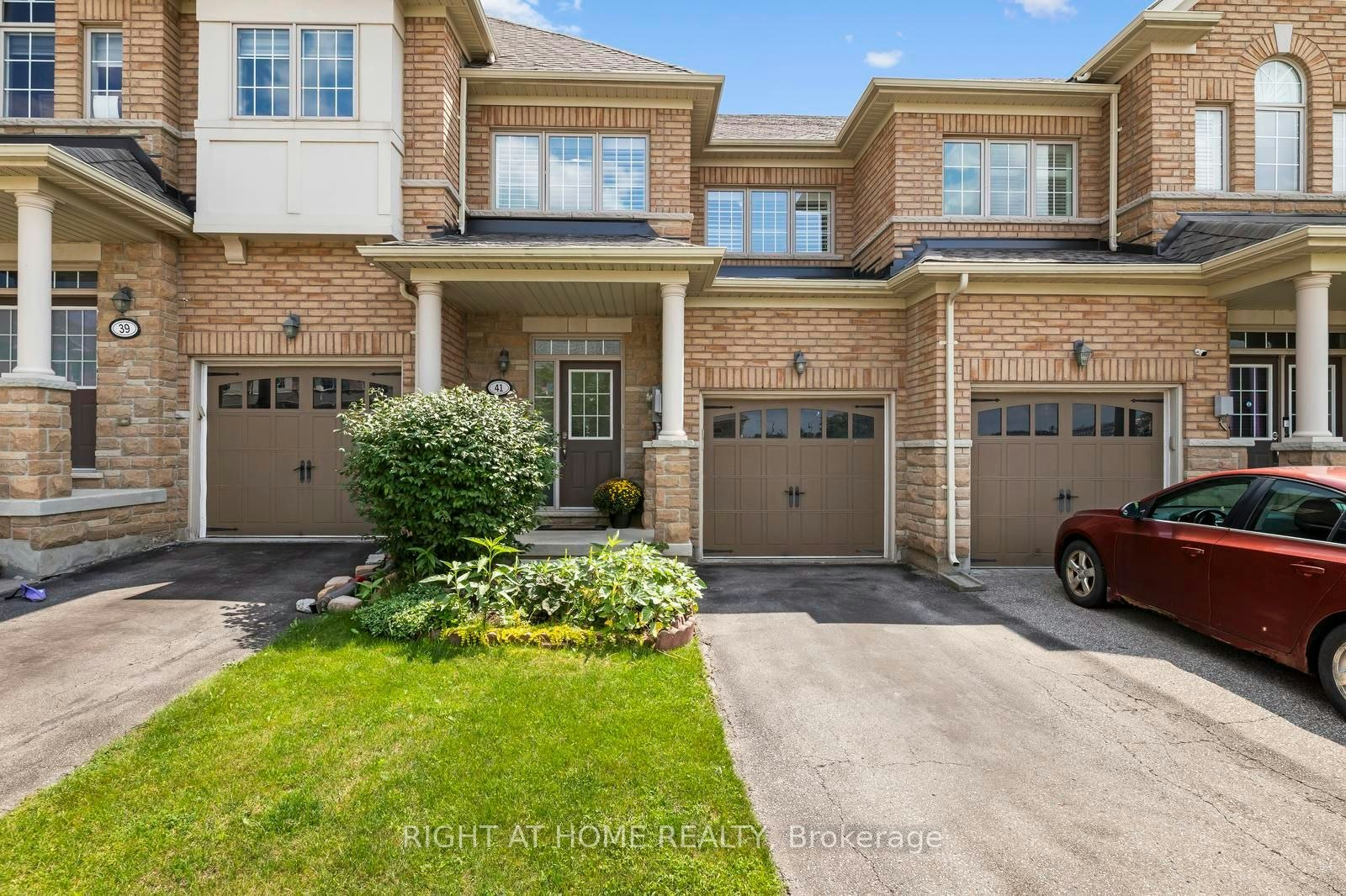 41 Coastline Drive, Brampton, ON, L6Y 0T6