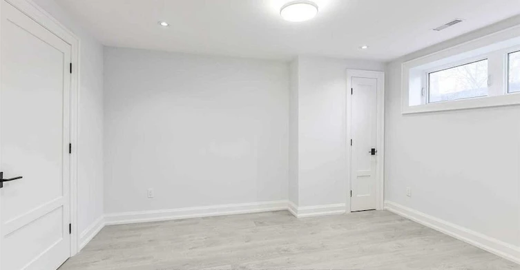 9 Donnybrook Lane, Toronto, ON, M9A 2V2 - 18