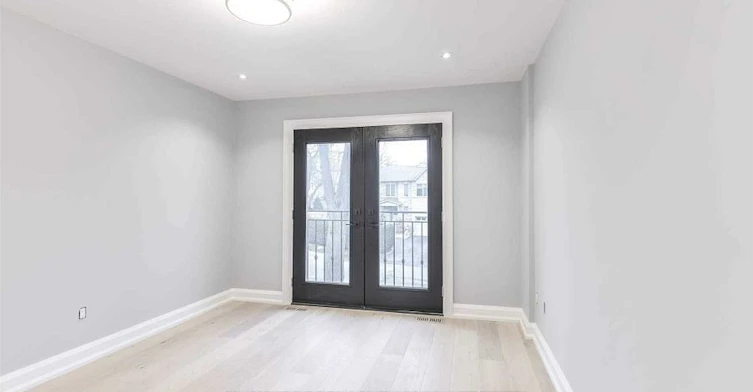 9 Donnybrook Lane, Toronto, ON, M9A 2V2 - 12