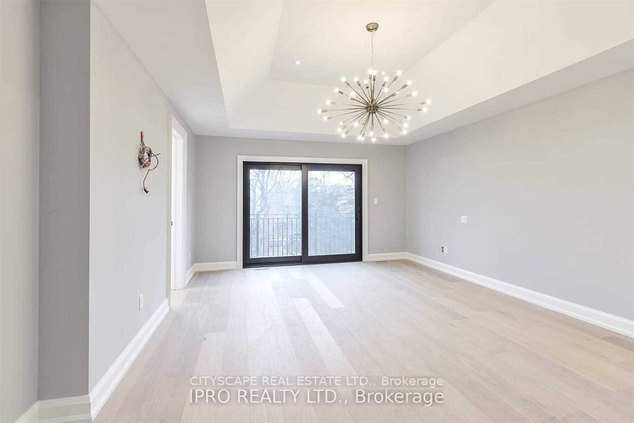 9 Donnybrook Lane, Toronto, ON, M9A 2V2 - 10