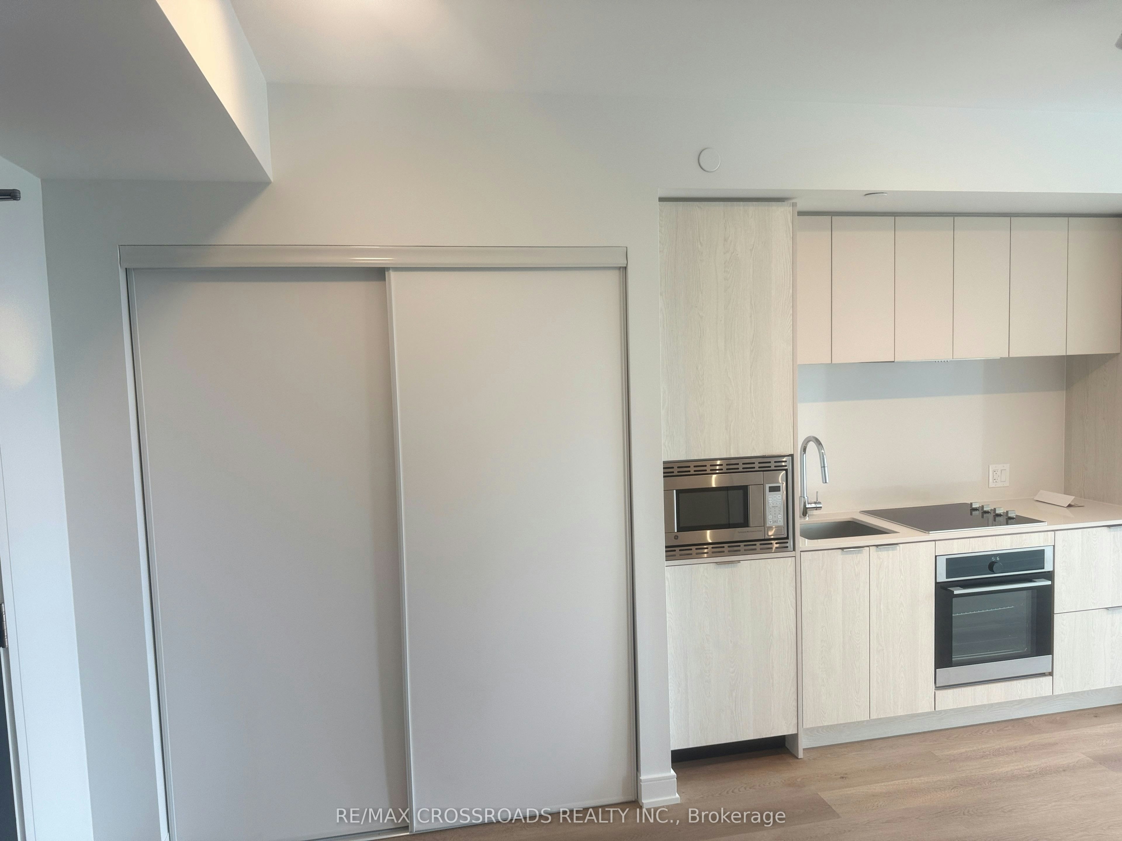 1610-3009 Novar Road, Mississauga, ON, L5B 0P9 - 9