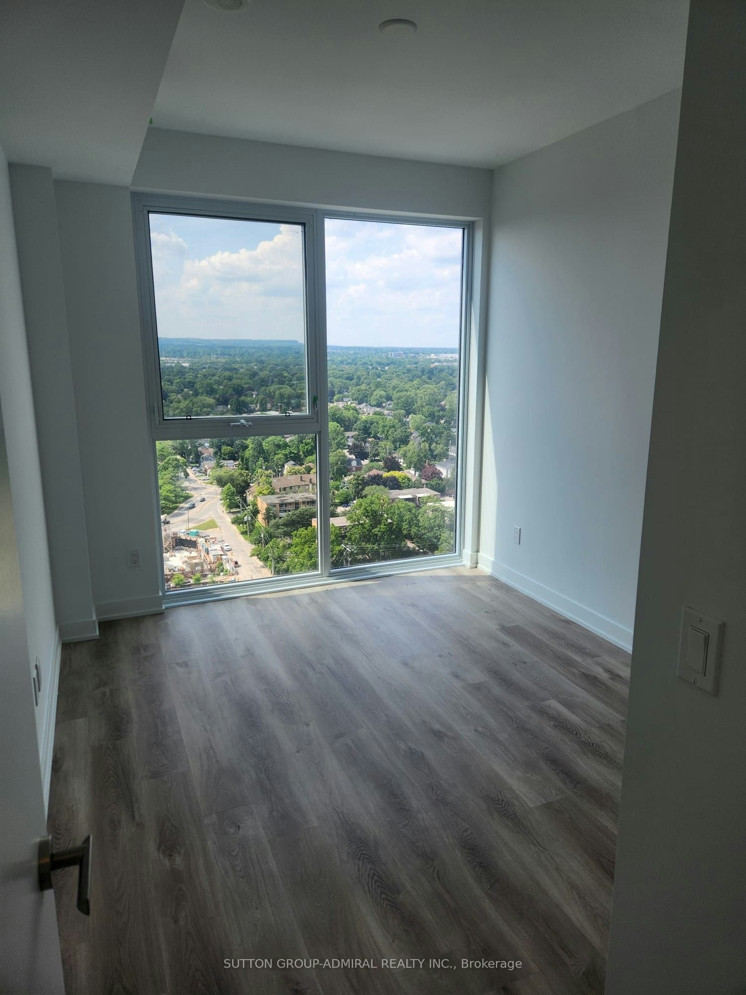 2308-370 Martha Street, Burlington, ON, L7R 2P7 - 6