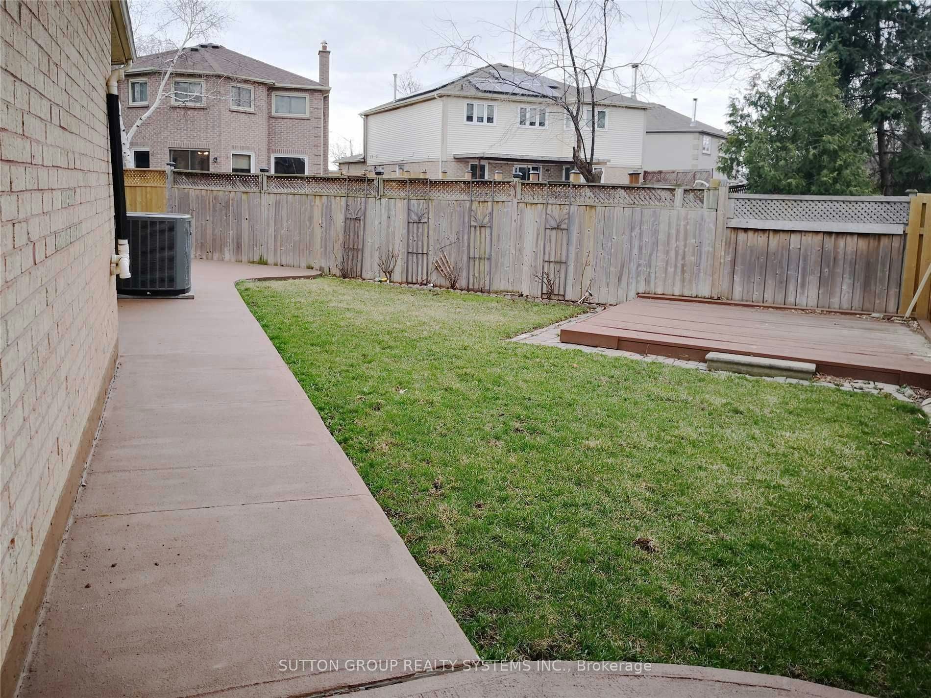 Lower-6005 Tenth Line, Mississauga, ON, L5N 5S6 - 5