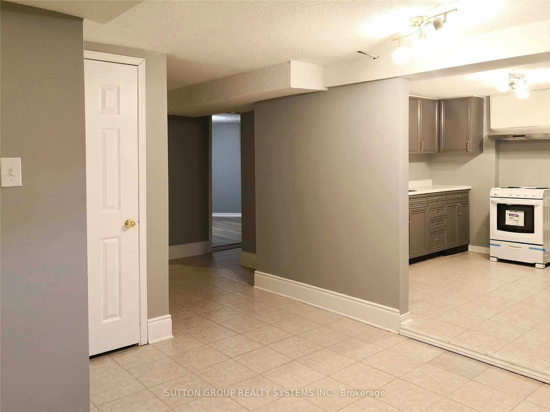 Lower-6005 Tenth Line, Mississauga, ON, L5N 5S6 - 4