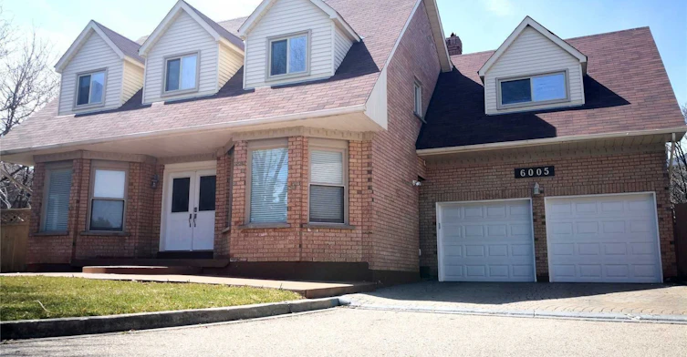 Upper-6005 Tenth Line, Mississauga, ON, L5N 5S6