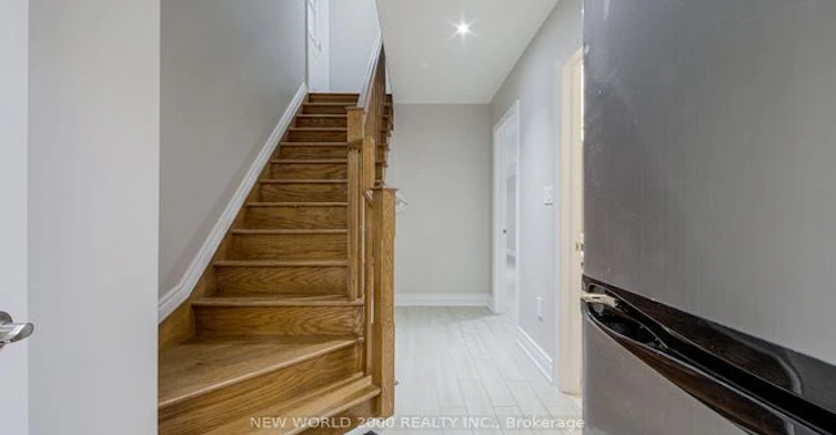 27 Lavender Road, Toronto, ON, M6N 2B6 - 12