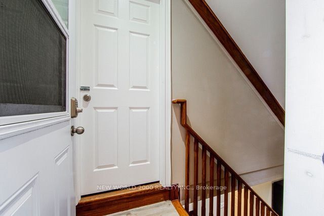 27 Lavender Road, Toronto, ON, M6N 2B6 - 2