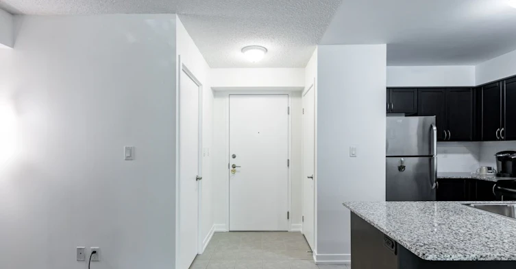 111-816 Lansdowne Avenue, Toronto, ON, M6H 4K6