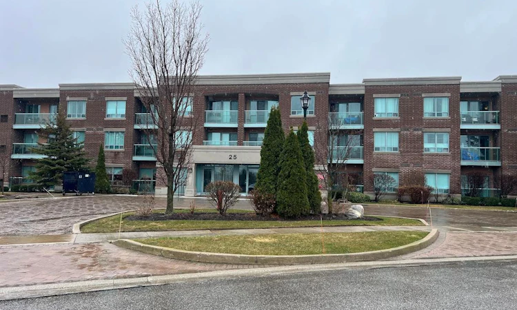 213-25 Via Rosedale Way