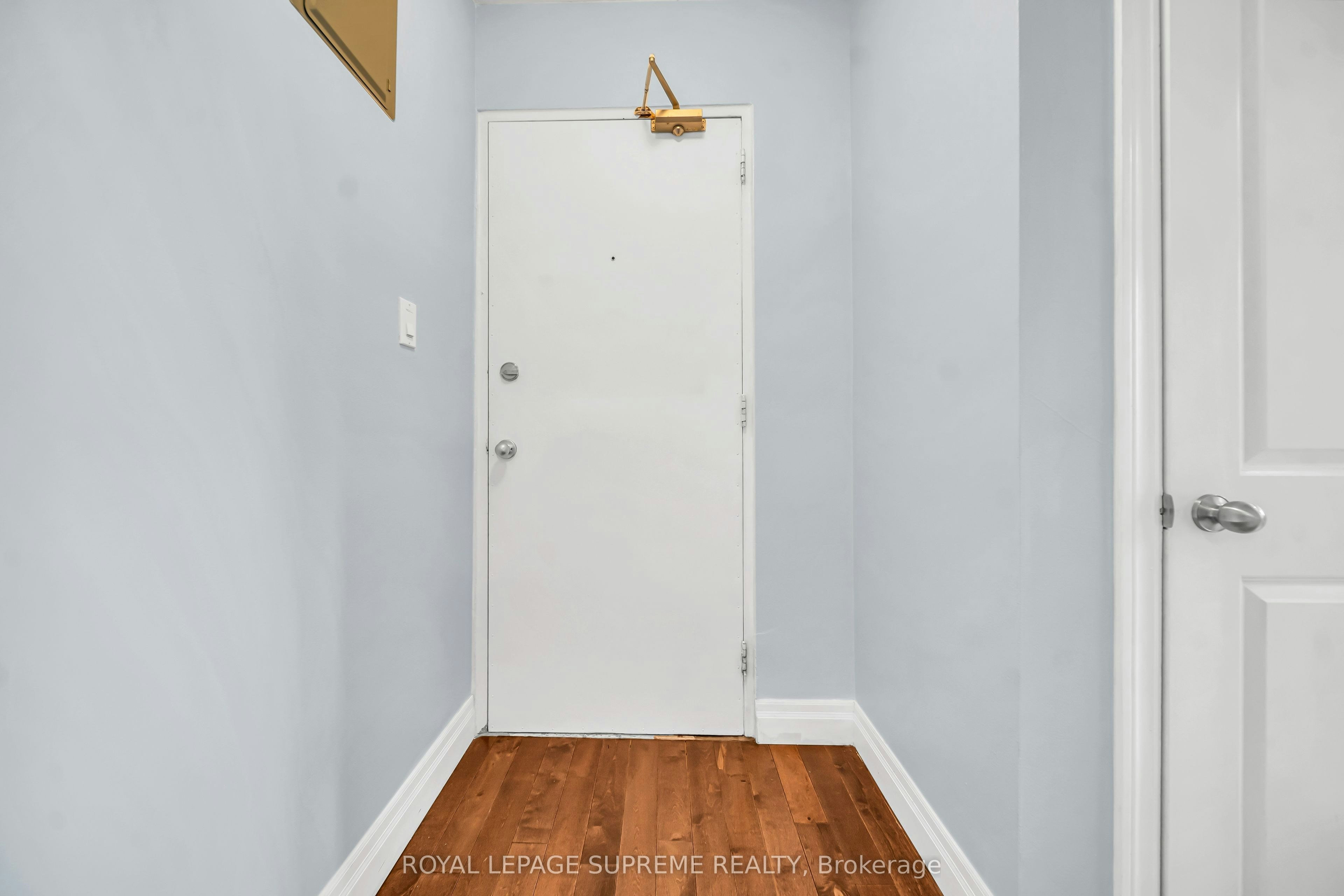 4-135 Kingsway Crescent, Toronto, ON, M8X 2S3 - 12