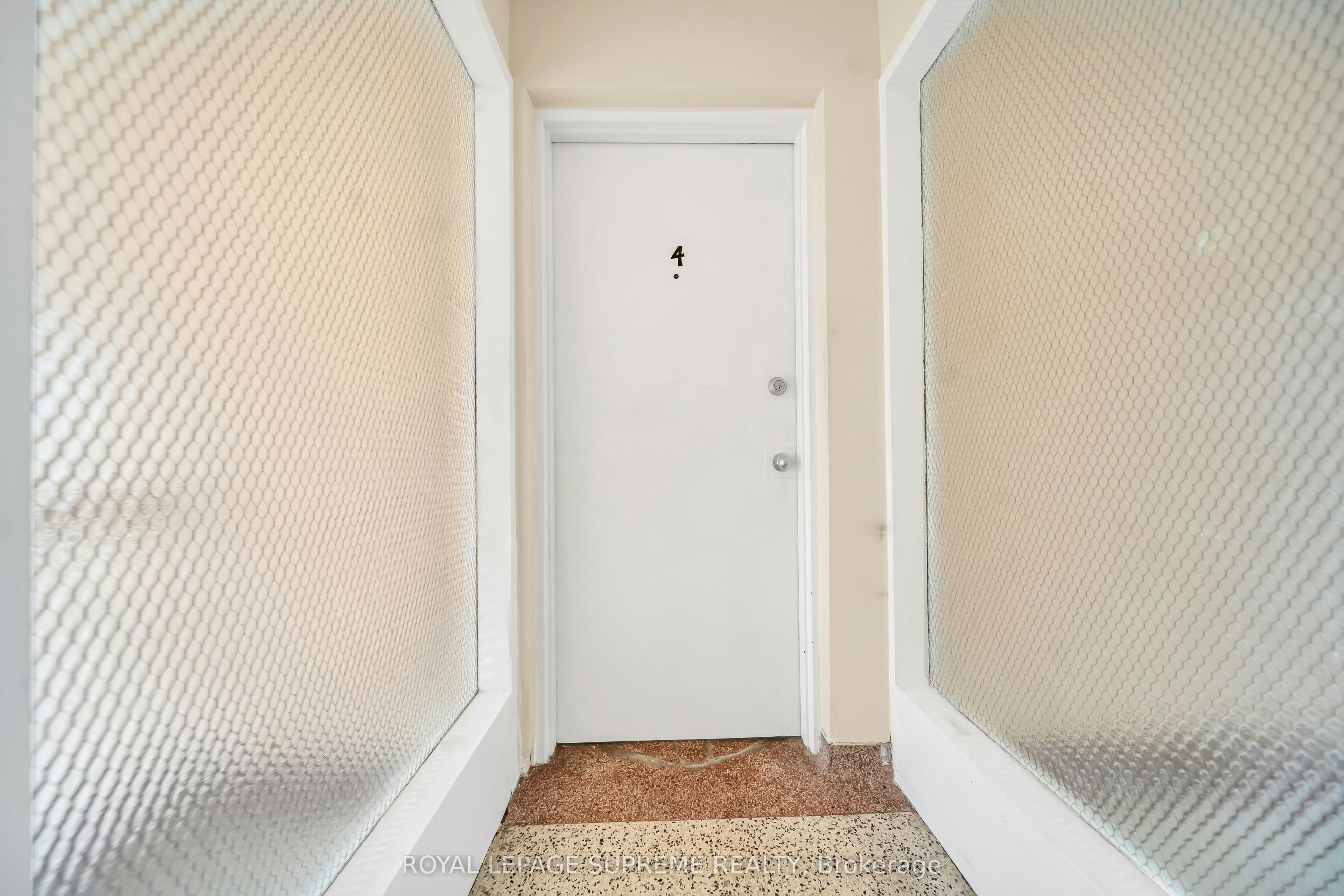4-135 Kingsway Crescent, Toronto, ON, M8X 2S3 - 11