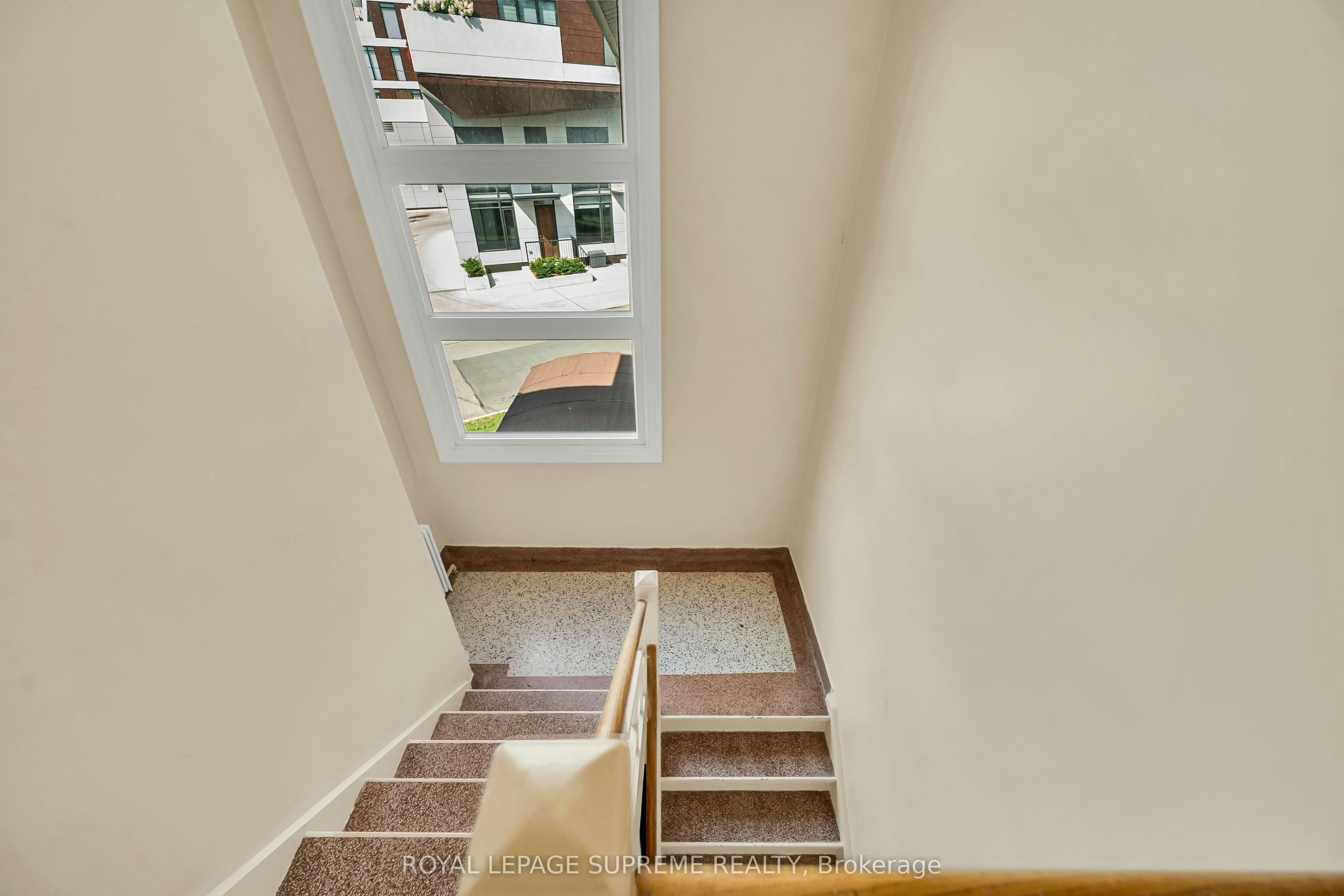 4-135 Kingsway Crescent, Toronto, ON, M8X 2S3 - 10
