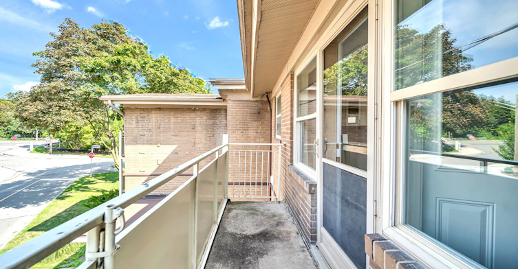 4-135 Kingsway Crescent, Toronto, ON, M8X 2S3 - 30