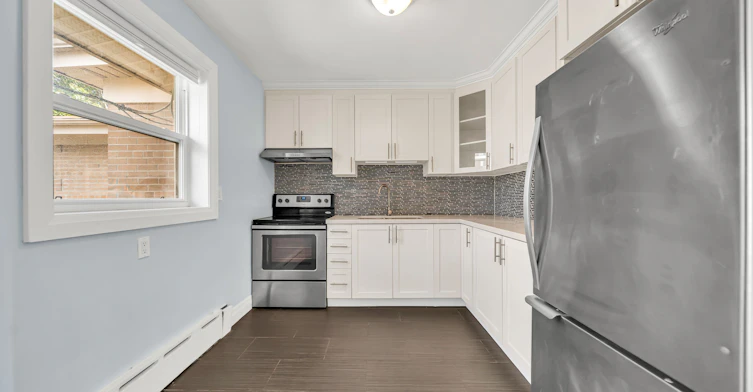 4-135 Kingsway Crescent, Toronto, ON, M8X 2S3 - 24