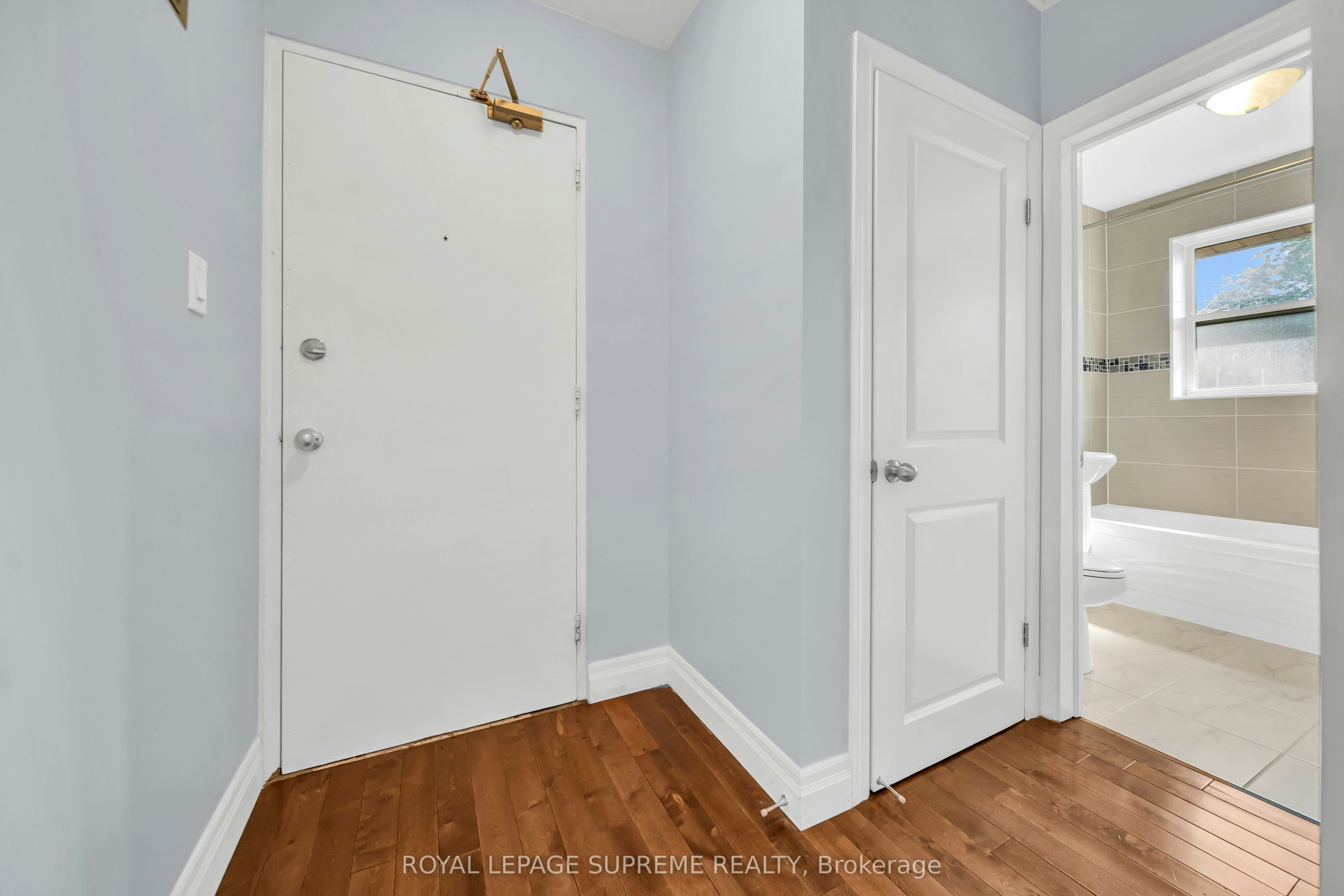 4-135 Kingsway Crescent, Toronto, ON, M8X 2S3 - 13