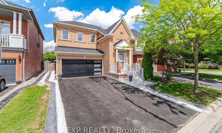 363 Holmes Crescent