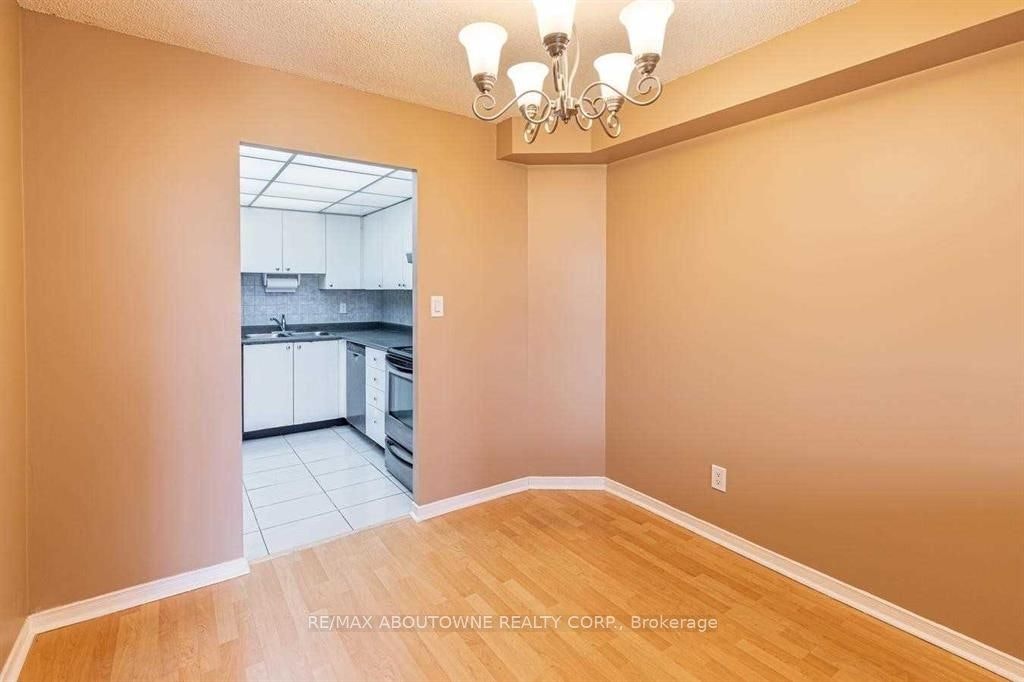 706-145 Hillcrest Avenue, Mississauga, ON, L5B 3Z1 - 8