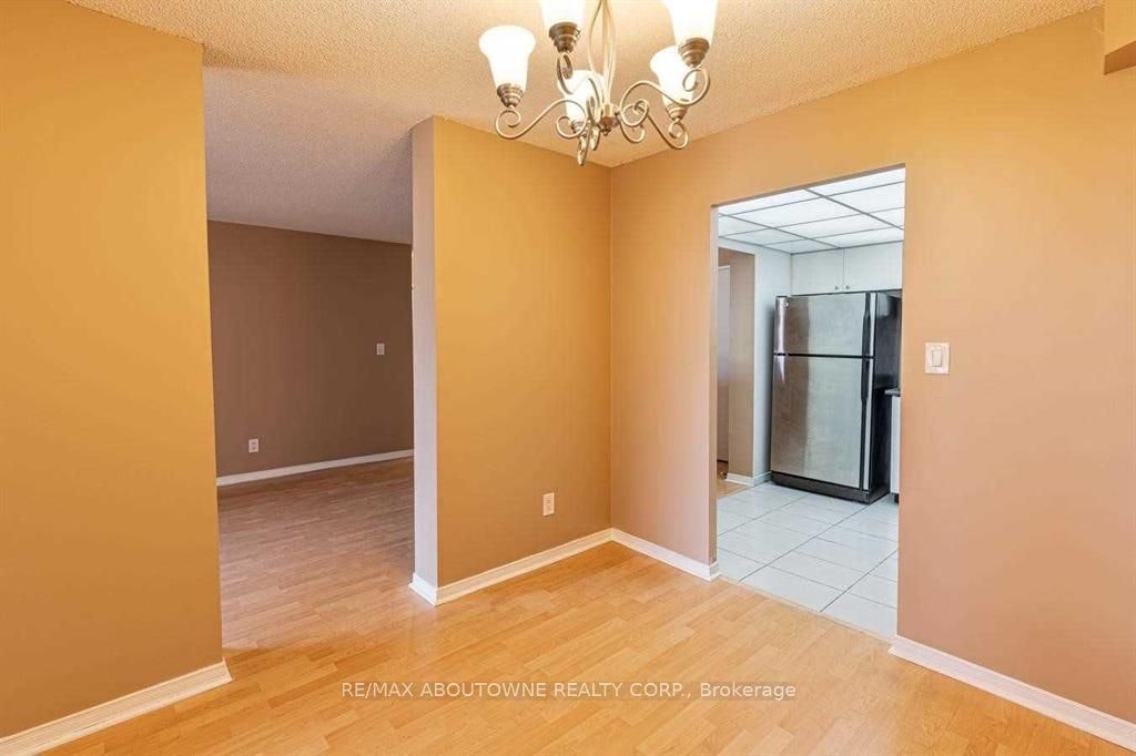 706-145 Hillcrest Avenue, Mississauga, ON, L5B 3Z1 - 9