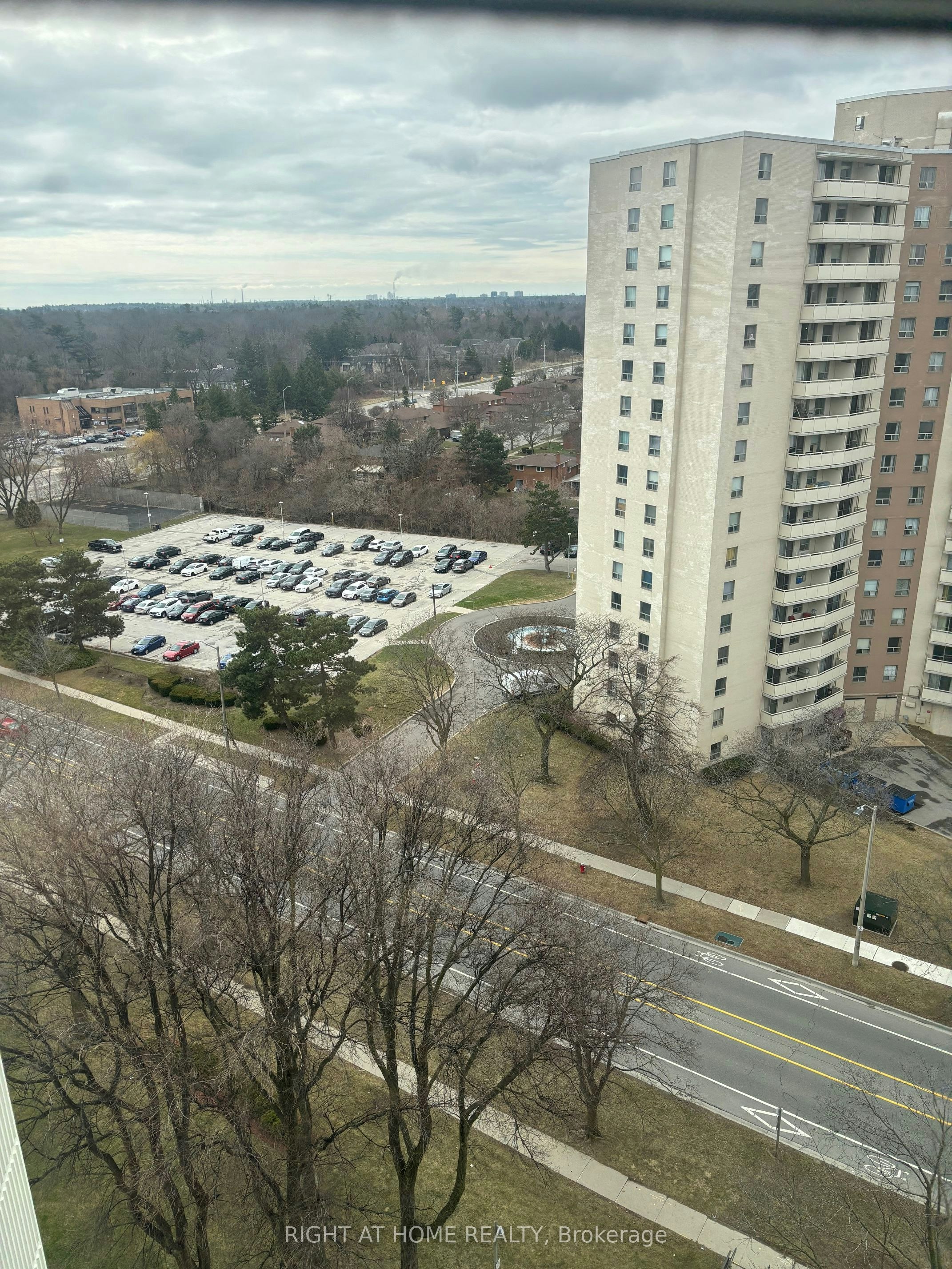 PH4-2323 Confederation Parkway N, Mississauga, ON, L5B 1R6 - 17