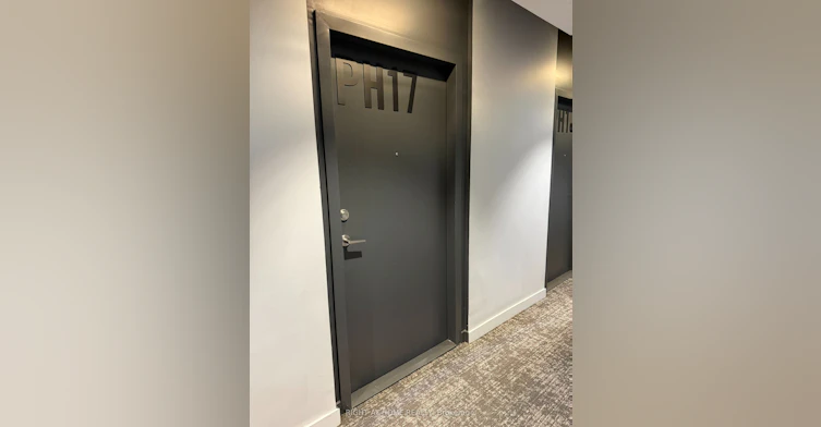 817-7 Smith Crescent, Toronto, ON, M8Z 0G3 - 8