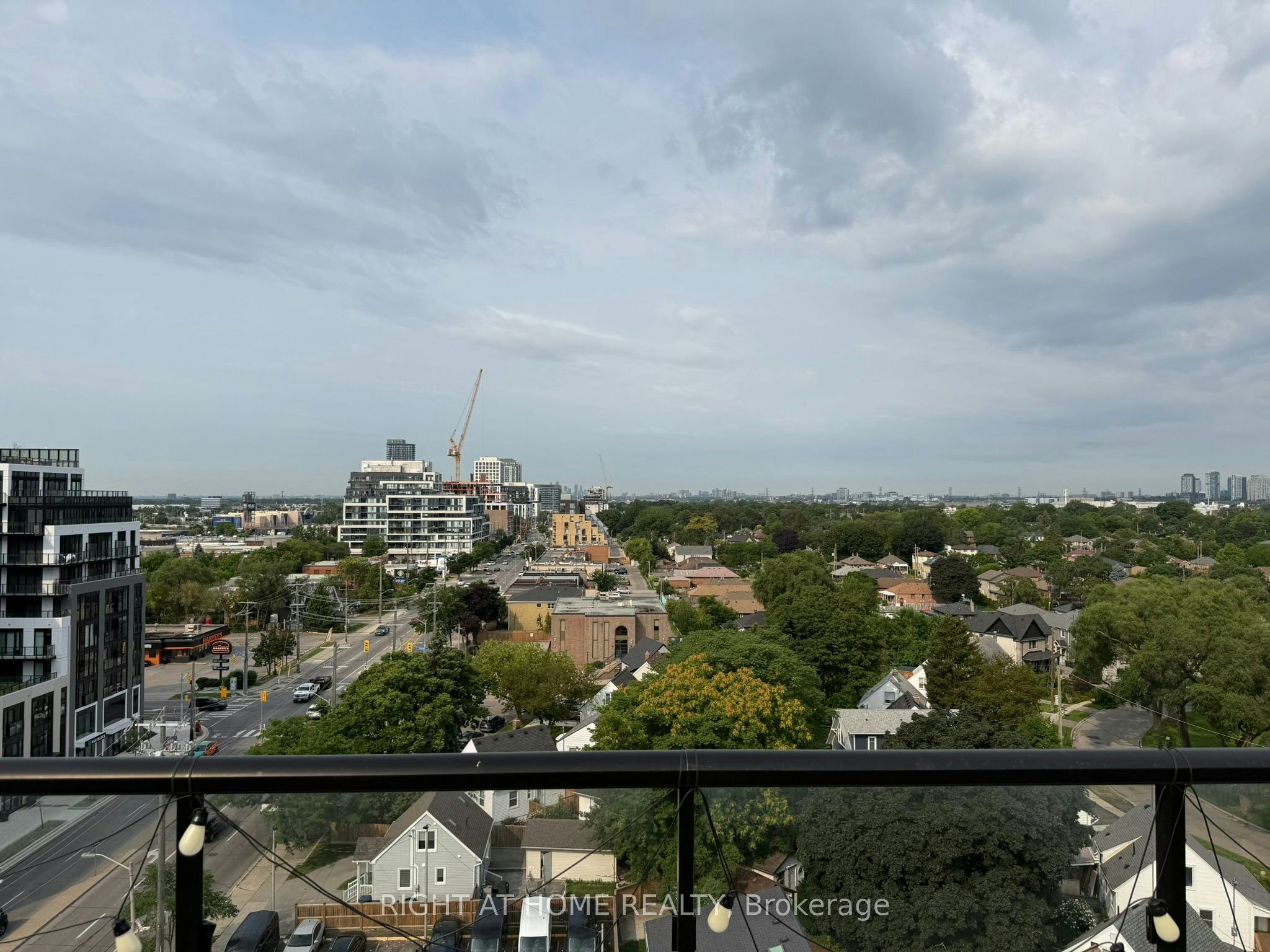 817-7 Smith Crescent, Toronto, ON, M8Z 0G3 - 25