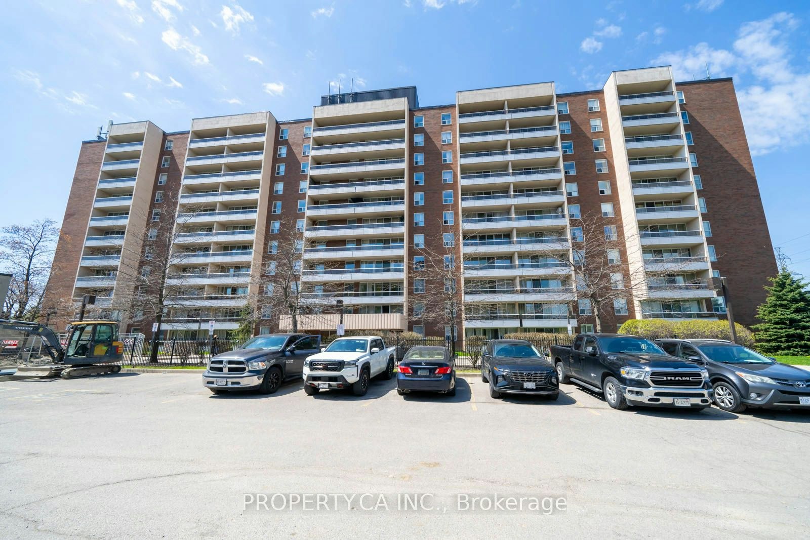 901-31 Four Winds Drive W, Toronto, ON, M3J 1K9