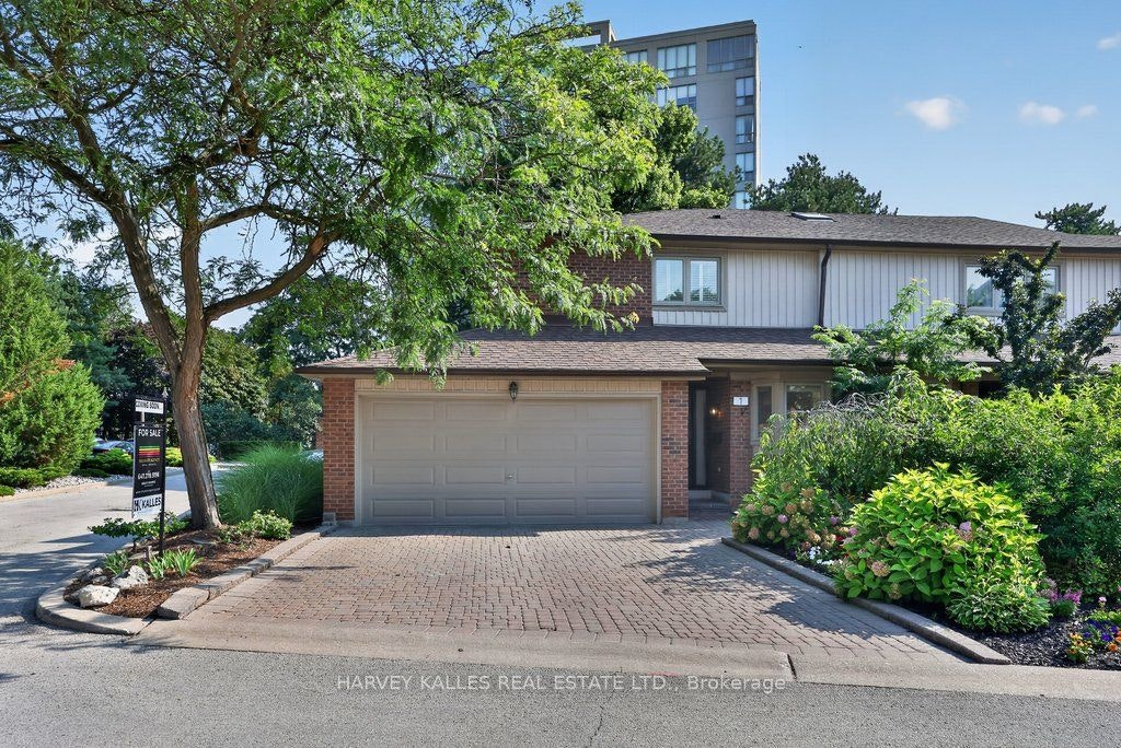 1-1160 Walden Circle, Mississauga, ON, L5J 4J9