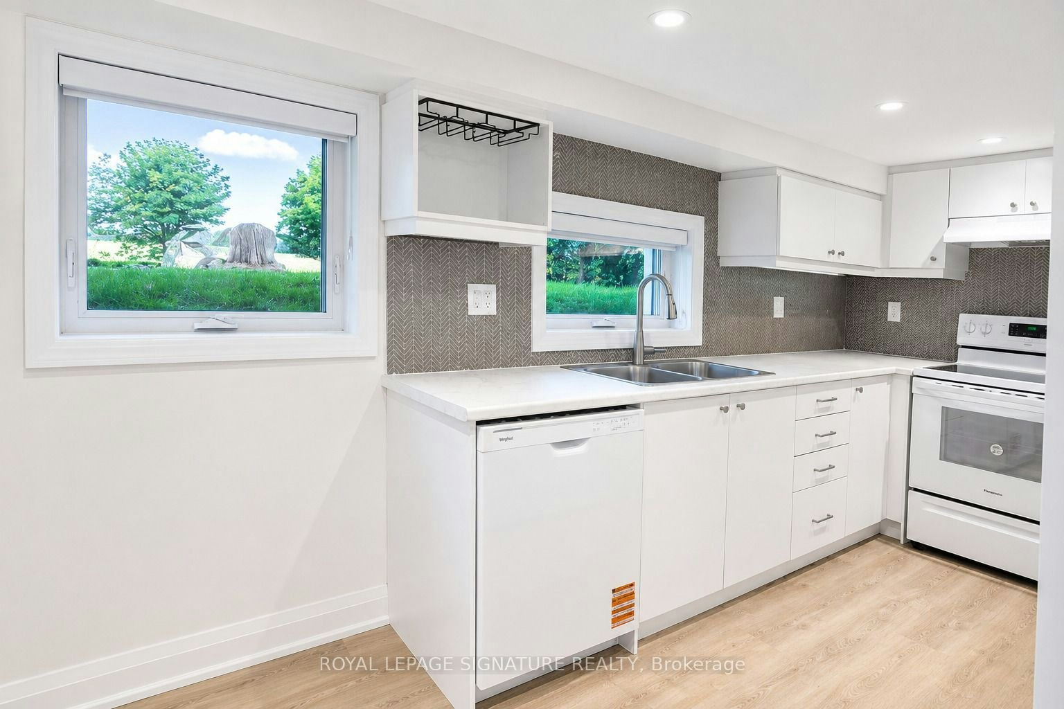 Basement Unit 2-64 Twenty Third Street, Toronto, ON, M8V 3N1 - 6