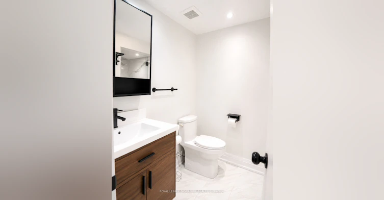 Basement Unit 2-64 Twenty Third Street, Toronto, ON, M8V 3N1 - 12
