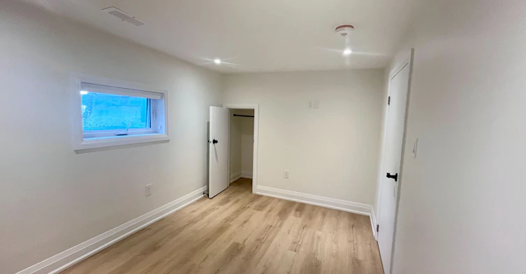 Basement Unit 2-64 Twenty Third Street, Toronto, ON, M8V 3N1 - 10