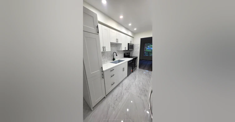 1329 Montclair Drive, Oakville, ON, L6H 1Z3 - 5