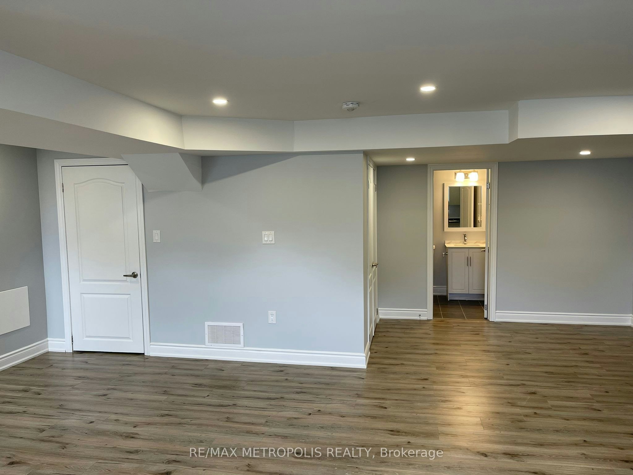 Bsmt-2 Summitgreen Crescent, Brampton, ON, L6R 0T3 - 11