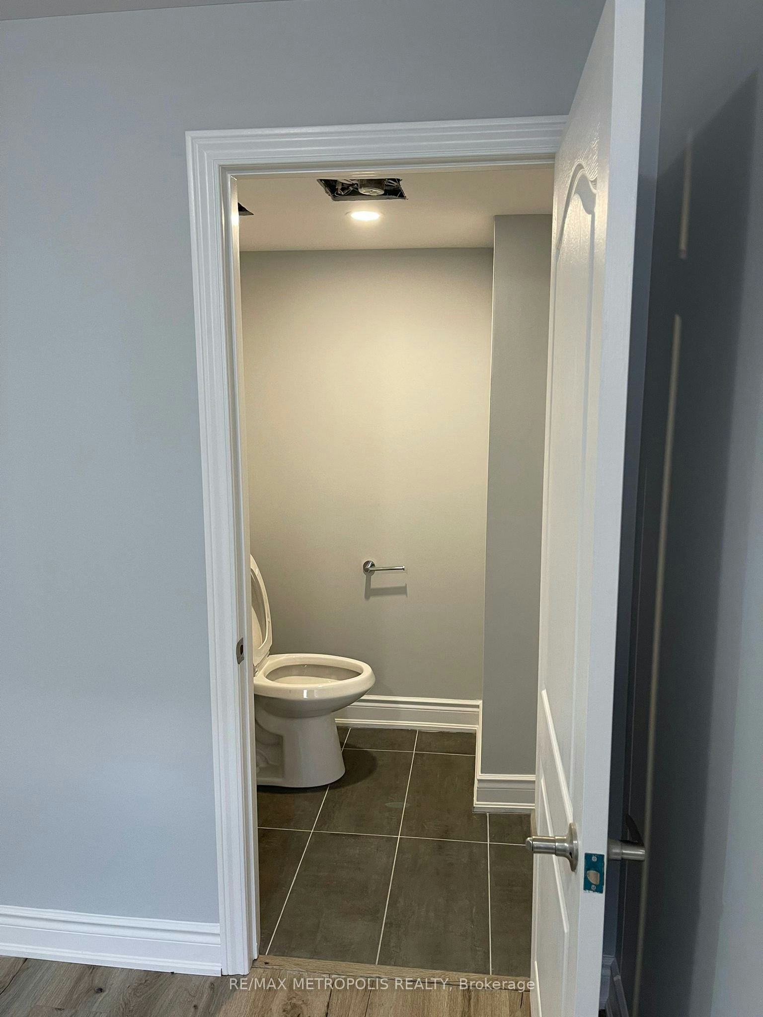 Bsmt-2 Summitgreen Crescent, Brampton, ON, L6R 0T3 - 4