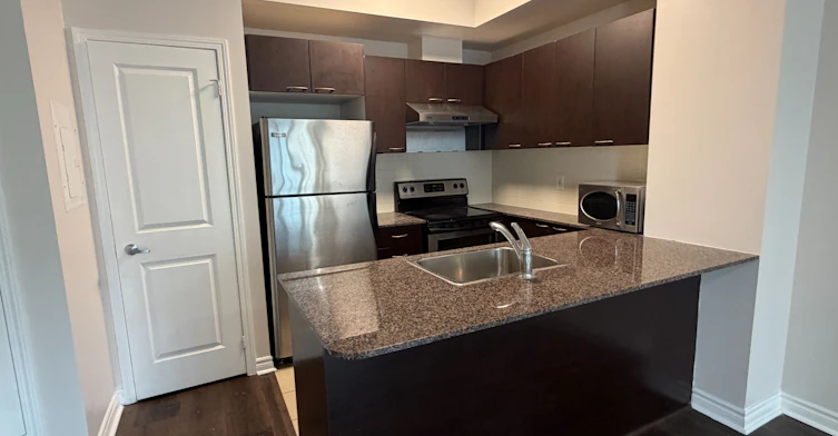1301-385 Prince Of Wales Drive, Mississauga, ON, L5B 0C6 - 2