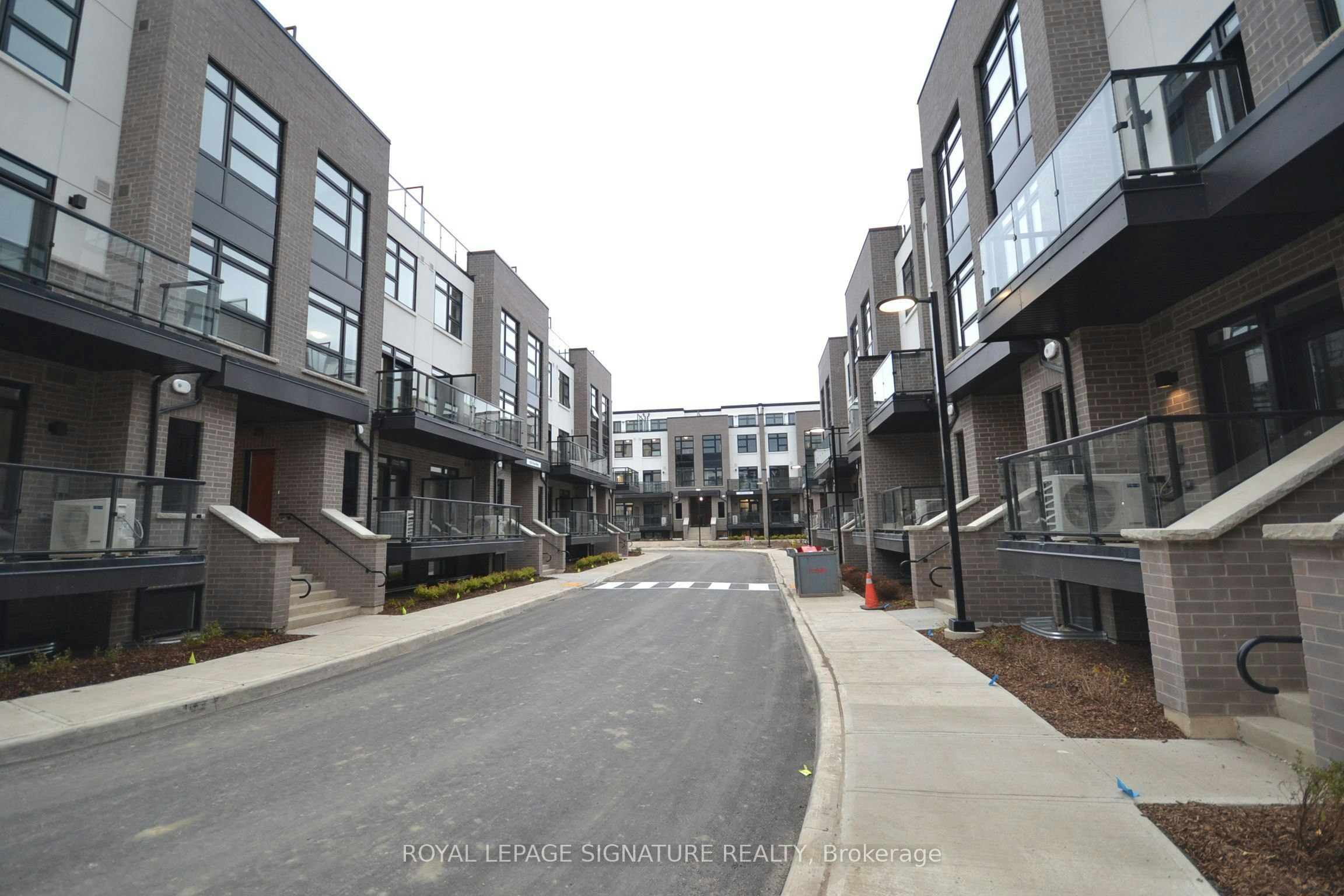 107-1573 Rose Way, Milton, ON, L9E 1N4 - 2