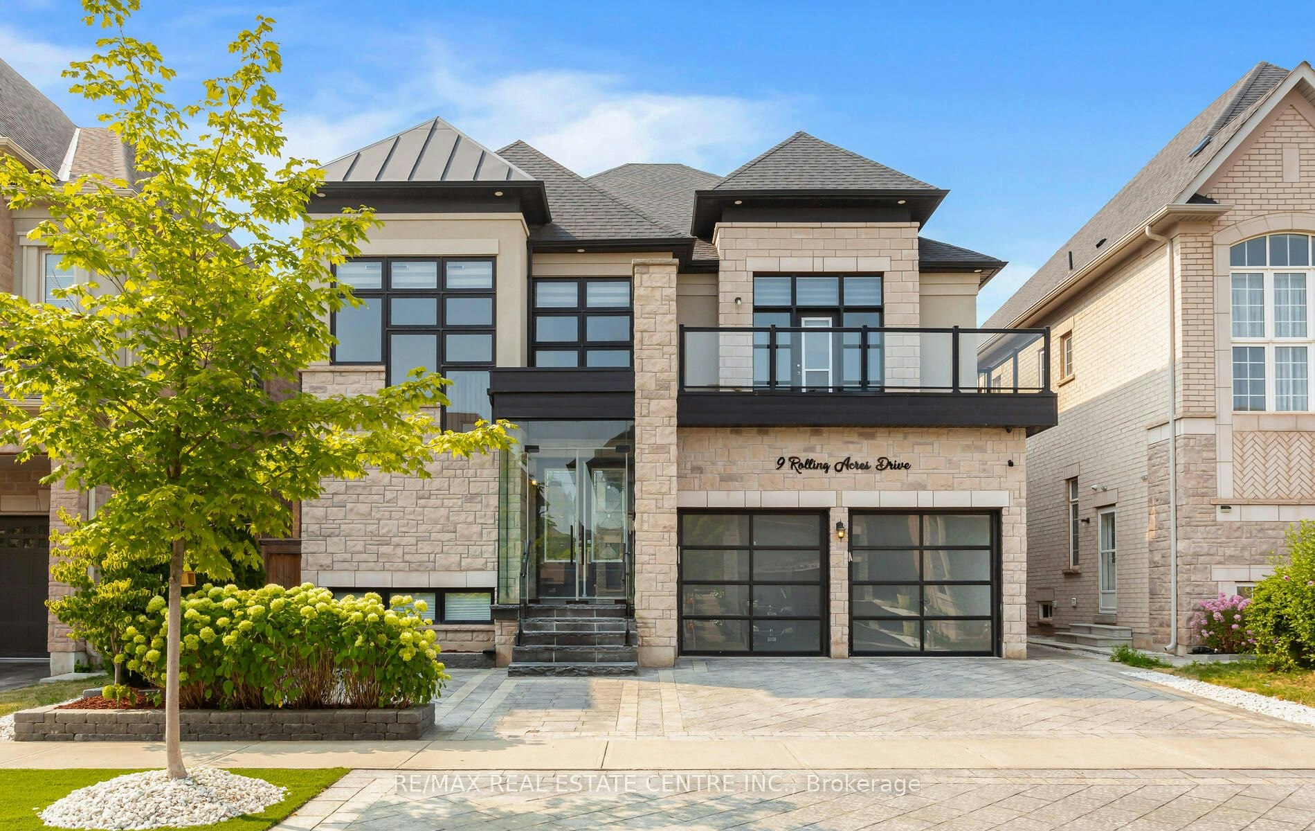 9 Rolling Acres Drive, Brampton, ON, L6X 5P3